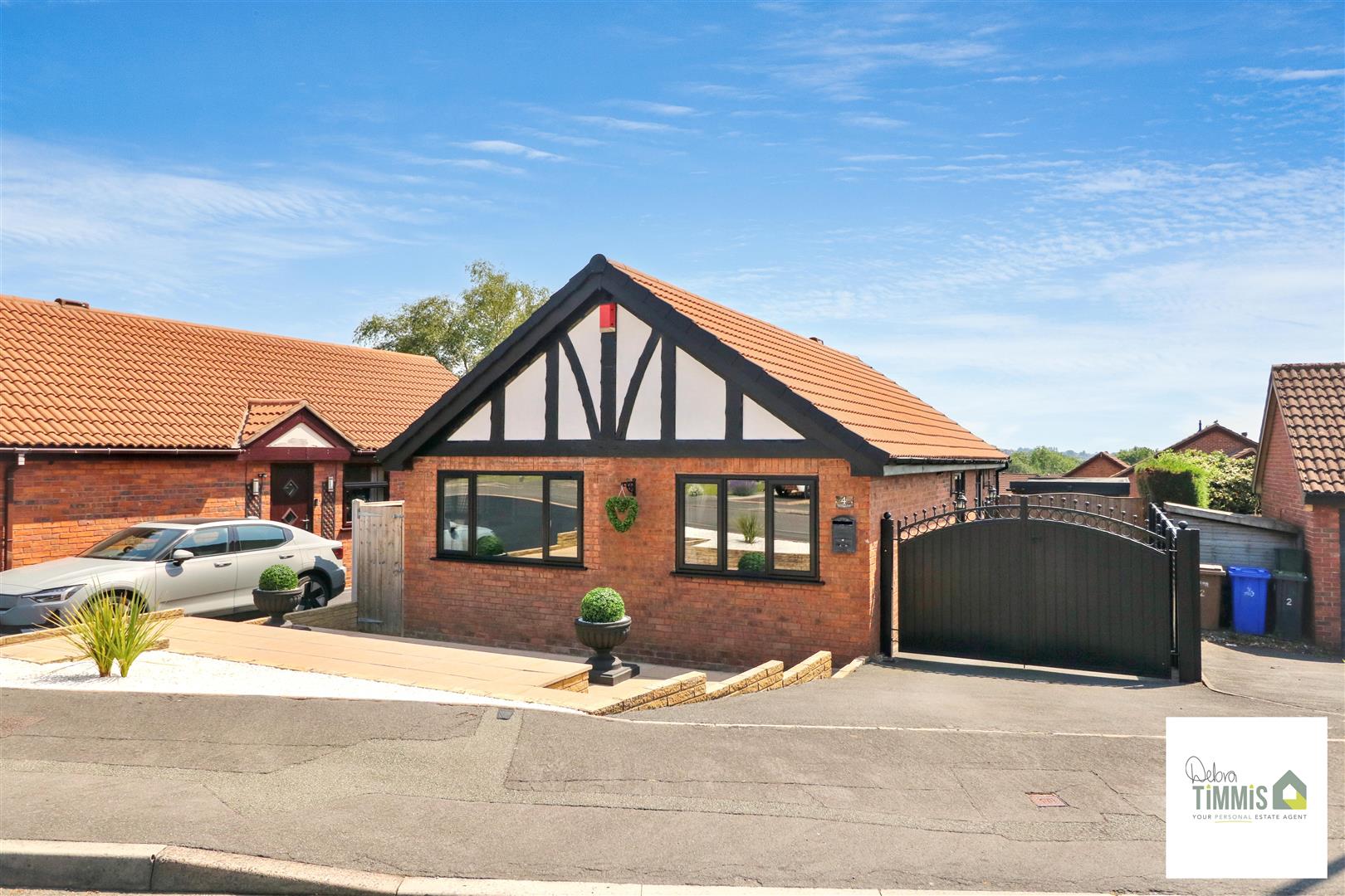 3 bed property in Earlswood Road, Stoke-On-Trent